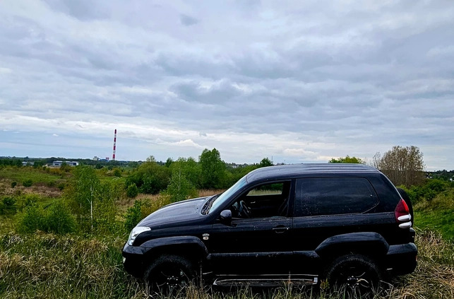 Toyota Land Cruiser cena 44000 przebieg: 277000, rok produkcji 2007 z Toruń małe 301
